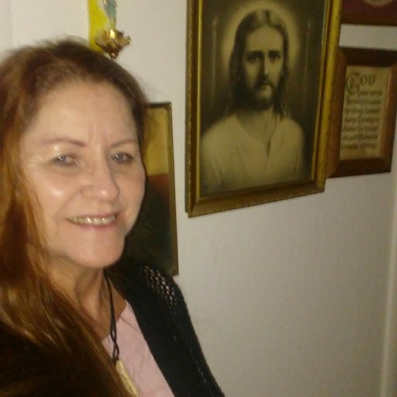 Meet your Posher, Betty - Picture 2 of 4